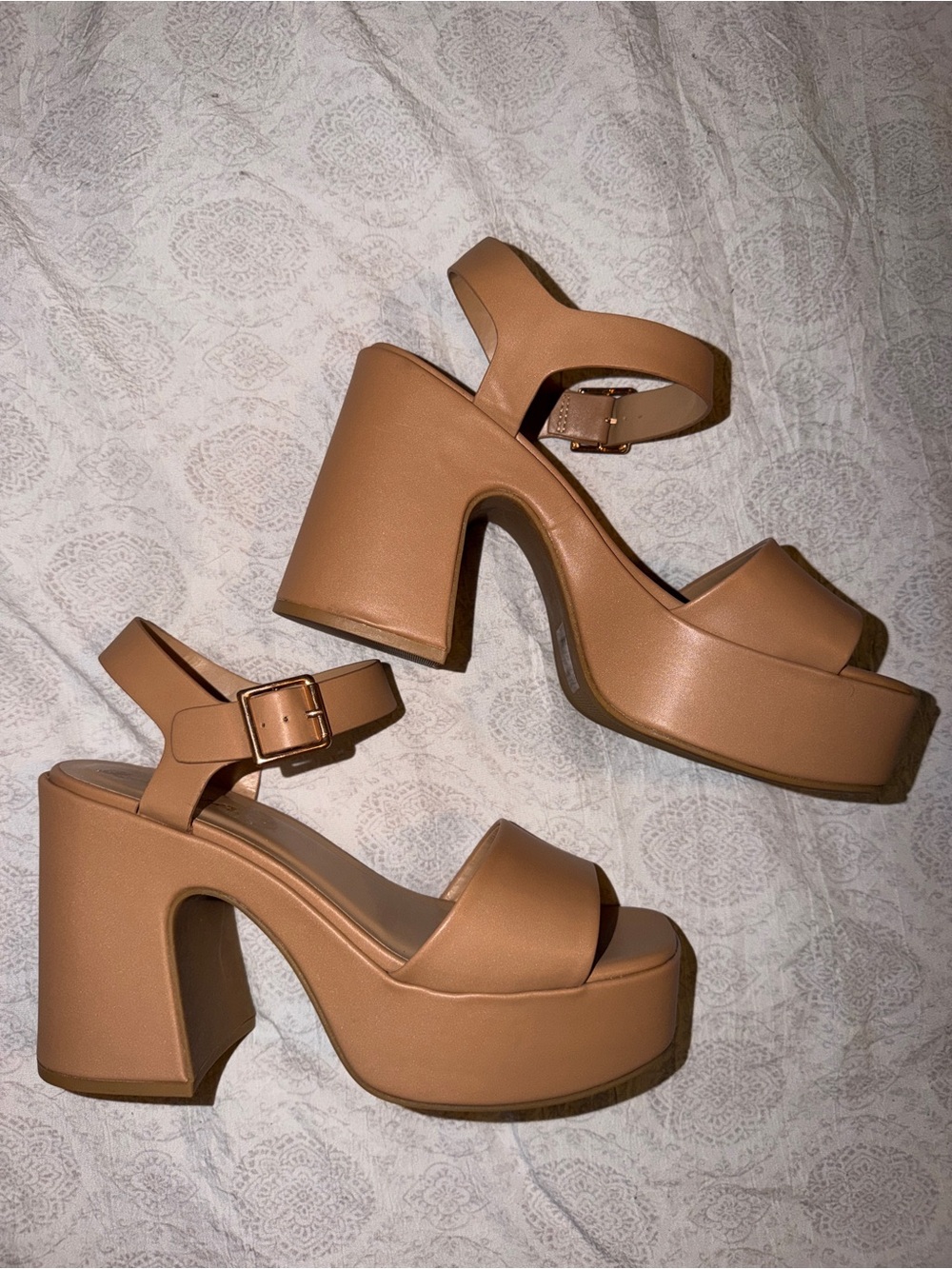 SODA Chunky Platform Sandals with Straps